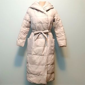 🅱️🅾️G🅾️ White duck down 90% long jacket with hood